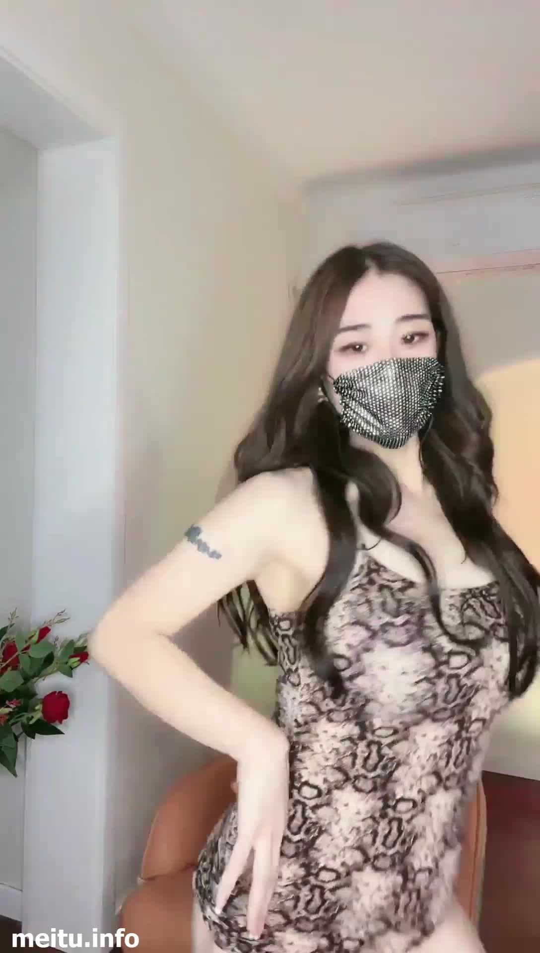 [直播].[蓝光].[25038872422].[【兄弟】☞军].[8253121正在直播].[2022-09-27].[01_33].[20220927013411]