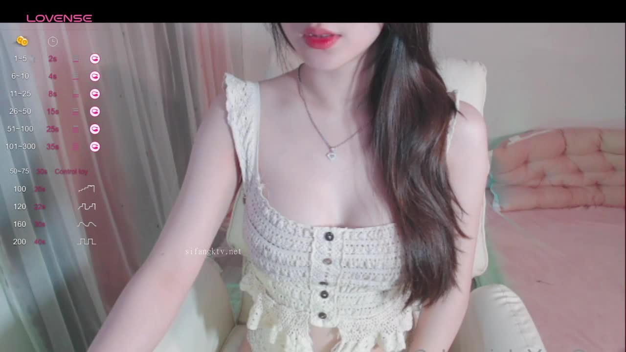 极品腼腆反差妹【luli_hot18xx】顶级美乳~道具抽插喷水流白浆【10V】 (9)