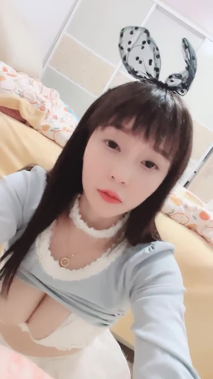 晒过《教师资格证》重庆教师【确实有点骚】啪啪~户外自慰【44v】 (39)