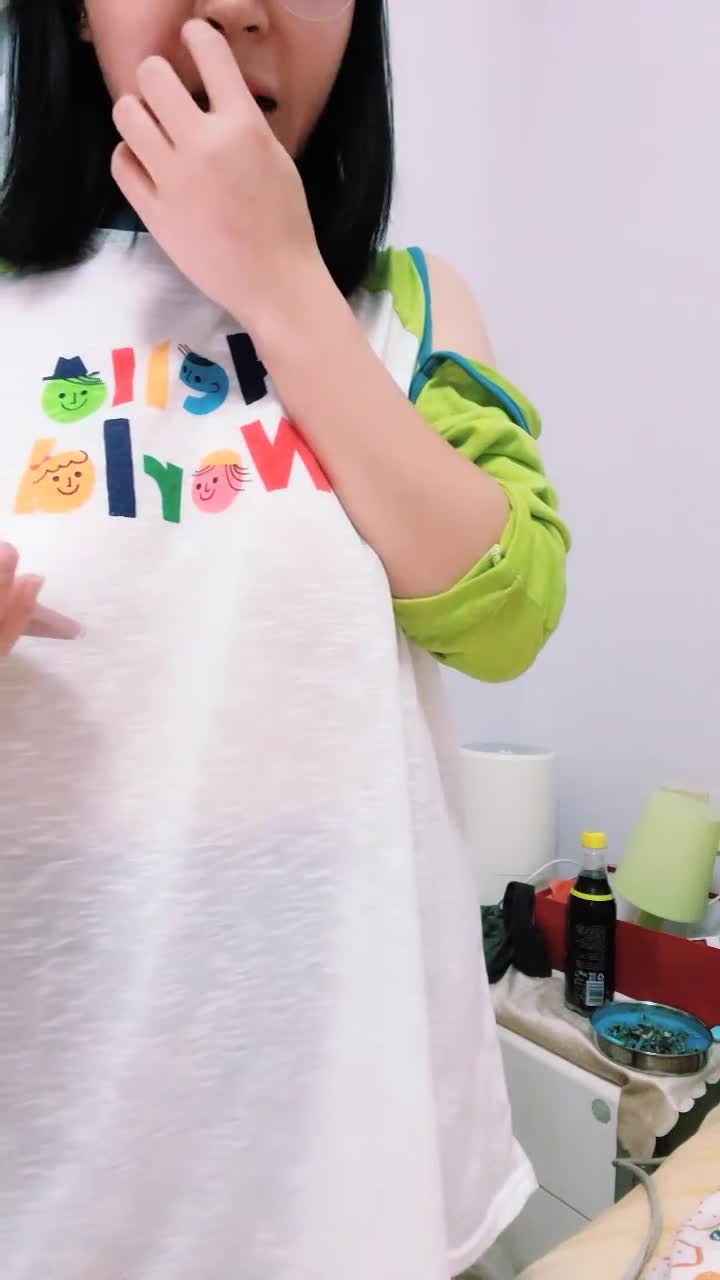 晒过《教师资格证》重庆教师【确实有点骚】啪啪~户外自慰【44v】 (44)