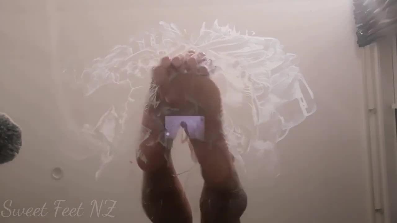 Bare feet on Glass to satisfy your Foot Fetish (ph5e4c6e5b45fb6)