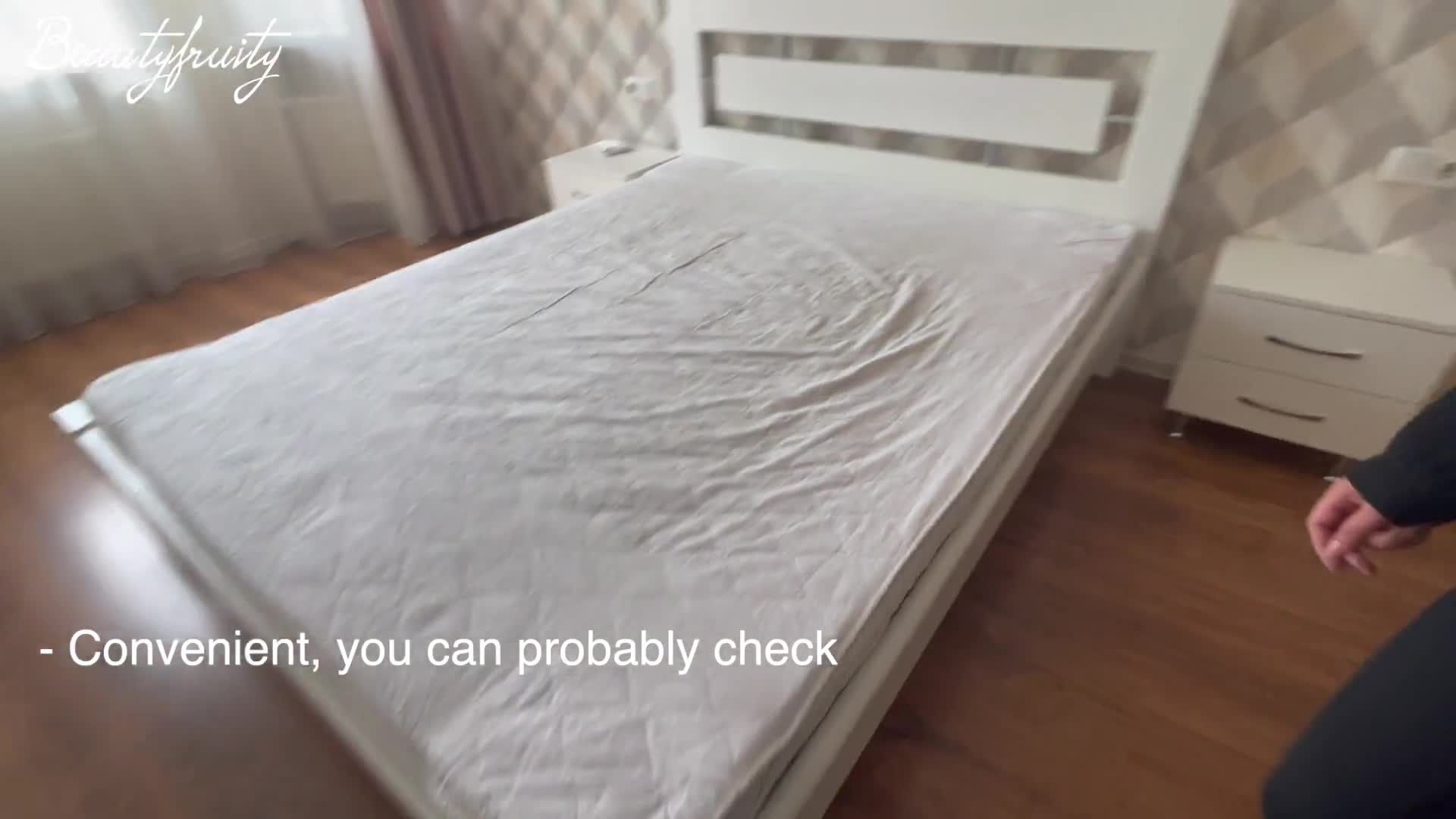 性感地产经纪让她的客户尝试床和厨房！ (ph62a9c9202e299)