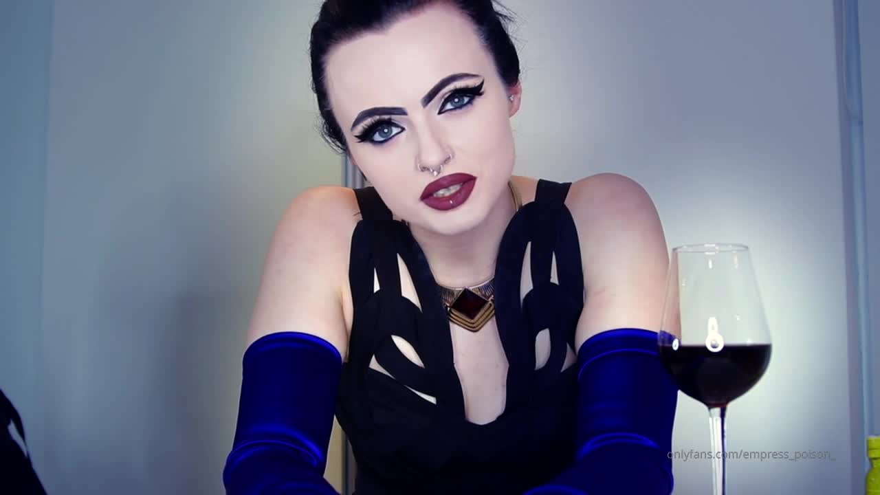 FULL Length Poppers Clip_2019-03-14 22_47_46_1