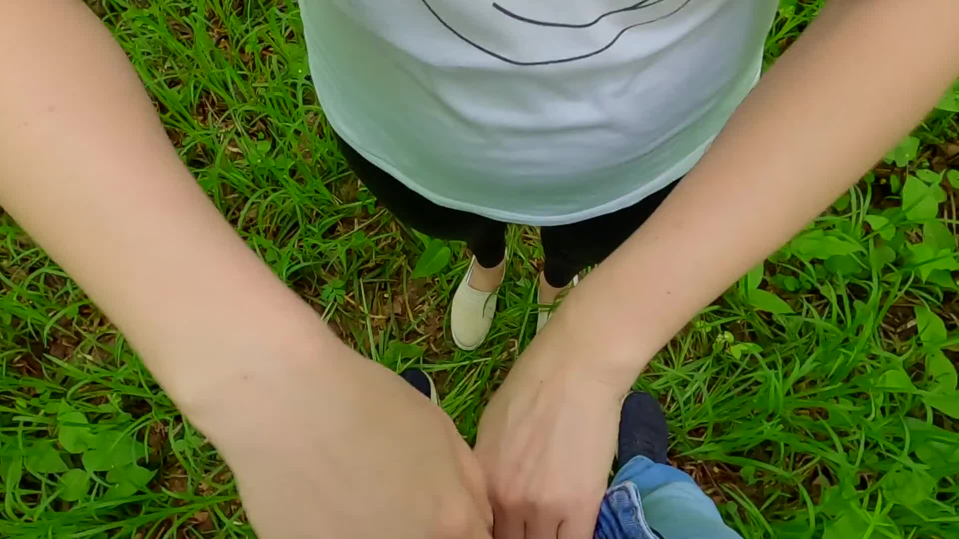 She helped me cum! Risky blowjob and handjob in the forest to the sound of birds (ph60b38c6cc1b52)