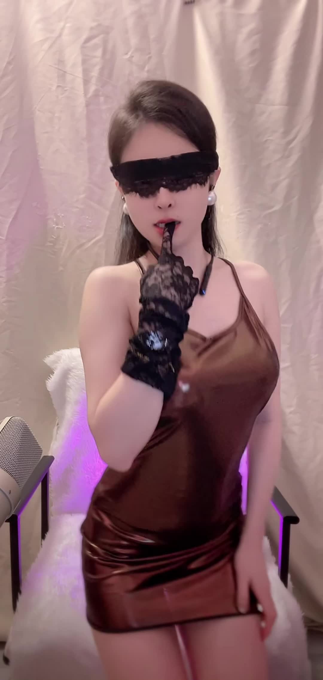 小娜娜 大奶欣赏 慢摇 2