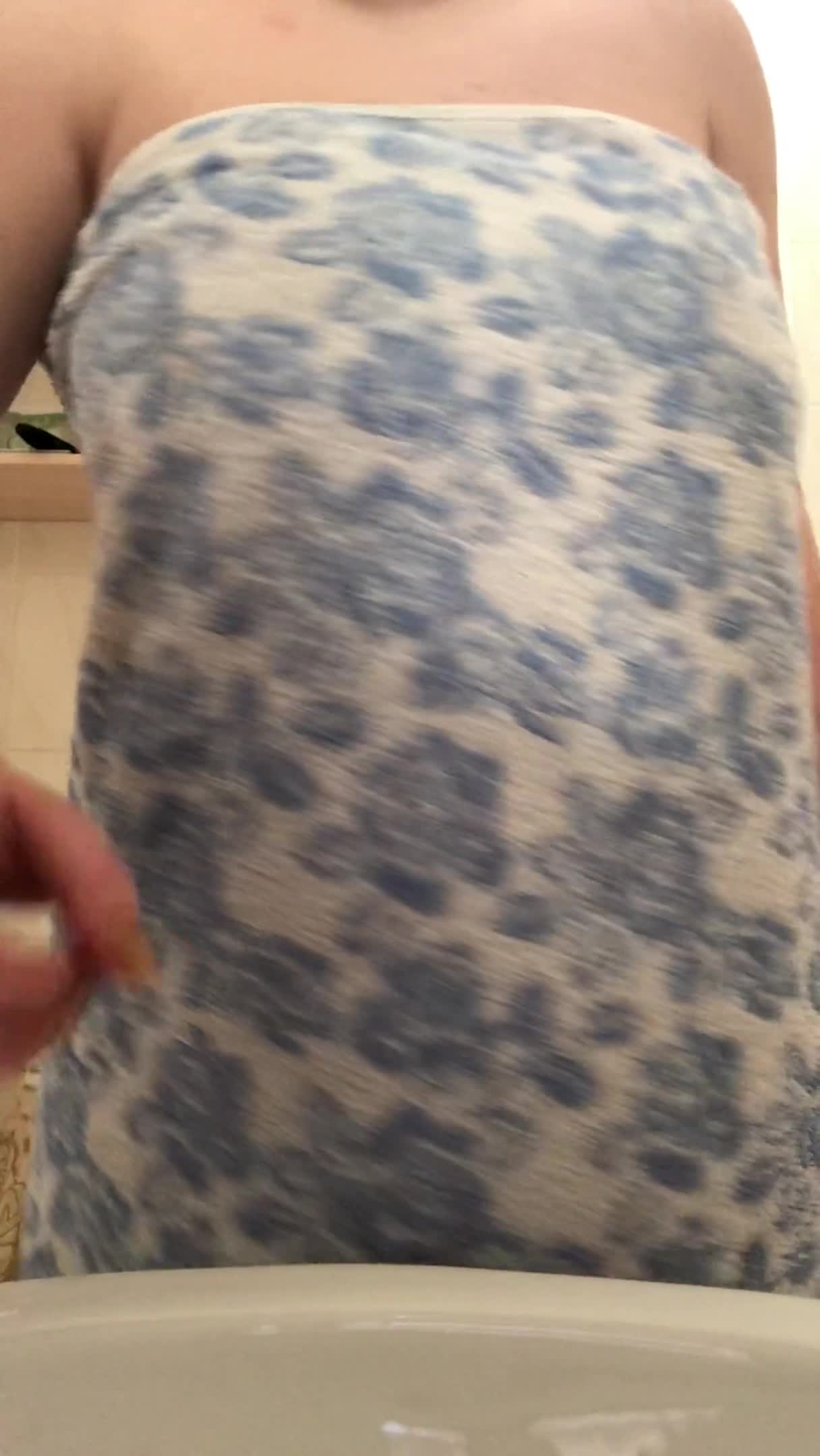 Best10HugeAmateurTitsDropfromSaraJenner-Pornhub.com