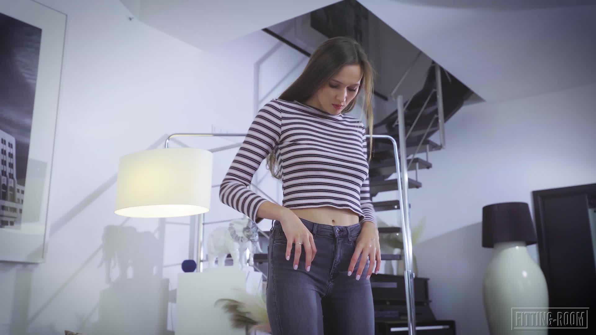 2048.cc -fittingroom.24.02.26.stacy.cruz.czech.college.girl