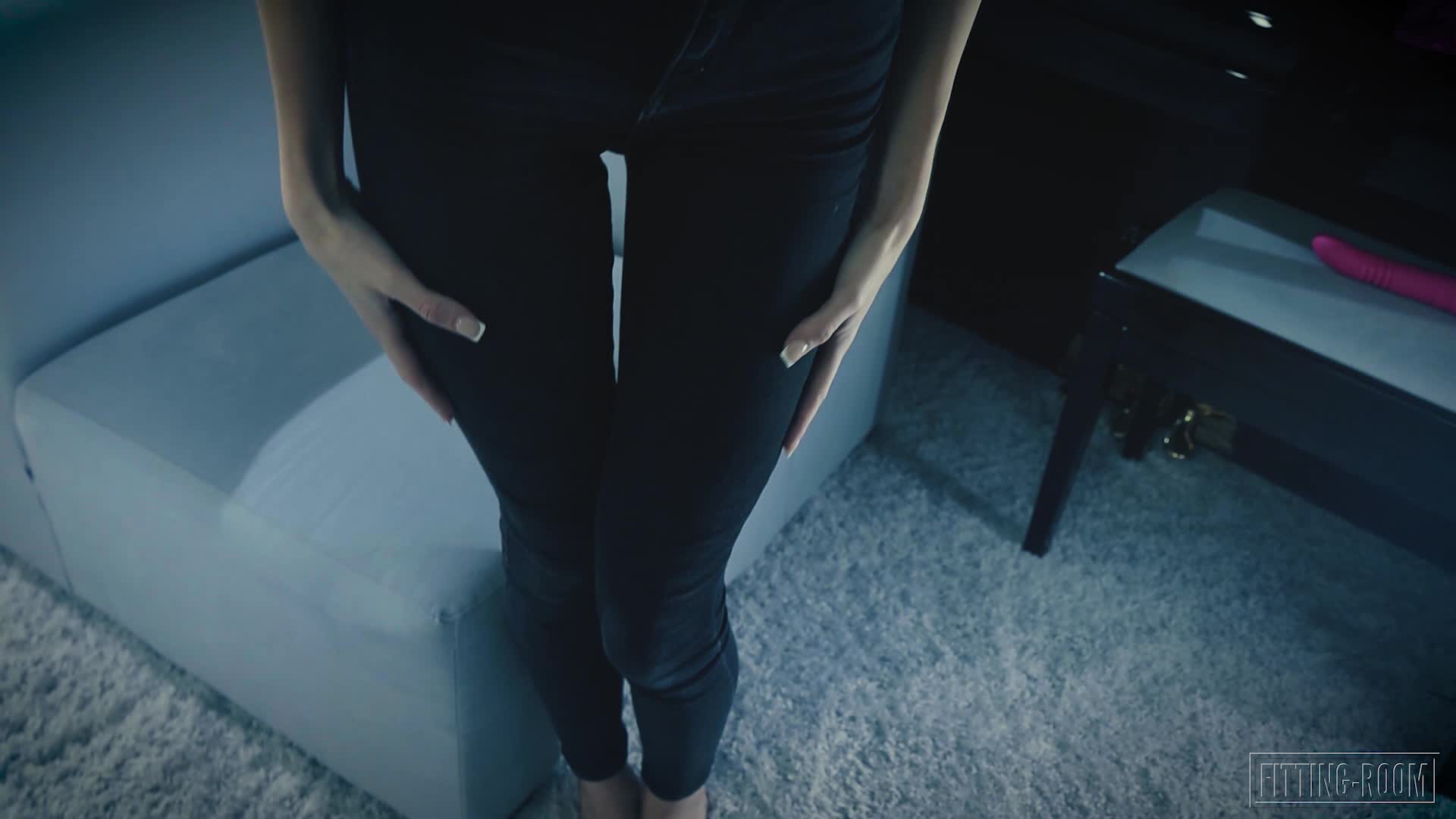 2048.cc -fittingroom.24.02.19.isabella.de.laa.every.inch.of.my.skin