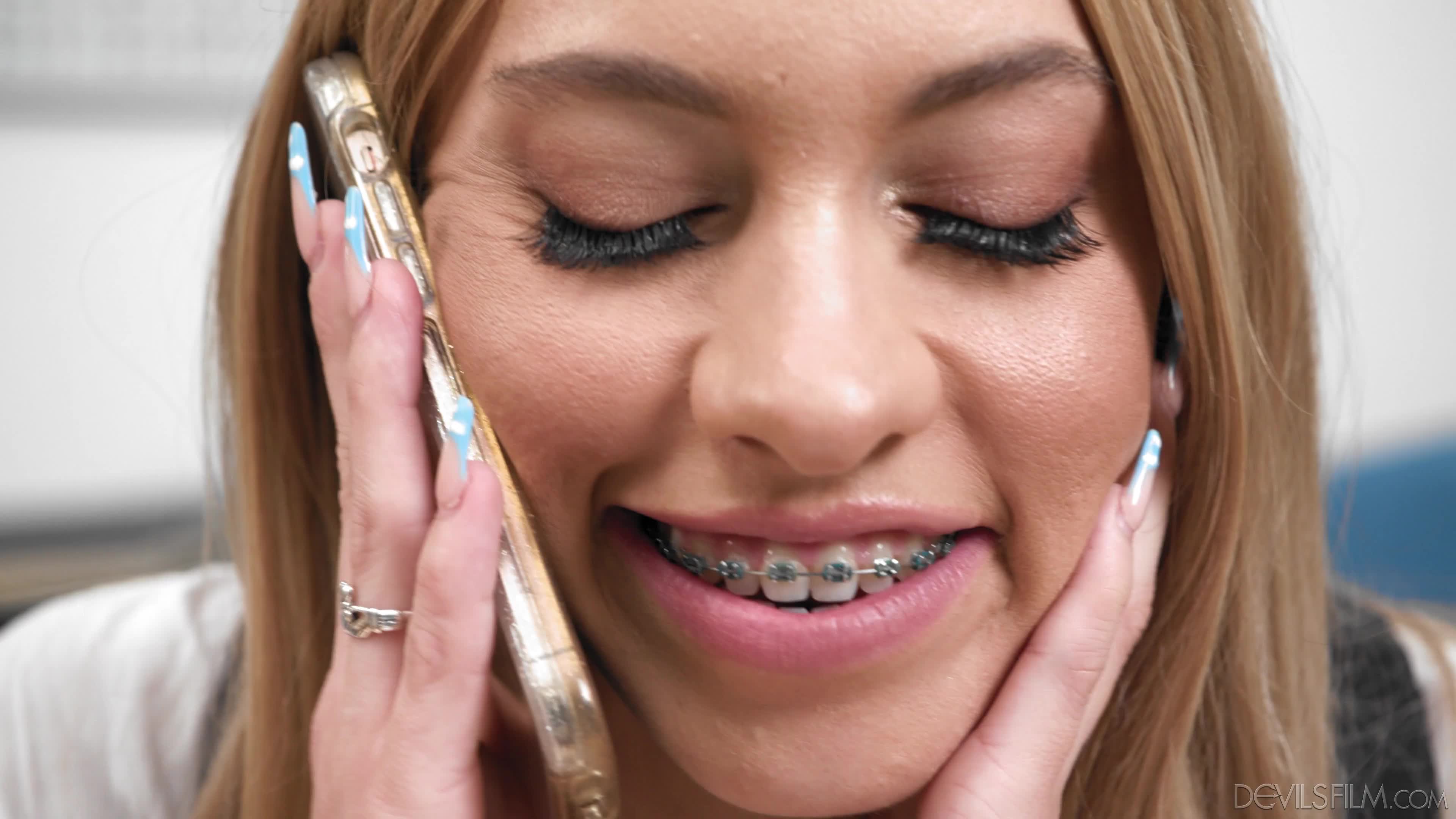 narcos-dvf-21-10-03-khloe-kapri-omg-i-fucked-my-bratty-student-2160p