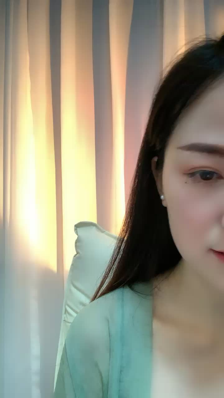 风韵大奶【舞小喵】动感热舞~扇子舞~诱惑十足【30V】 (28)