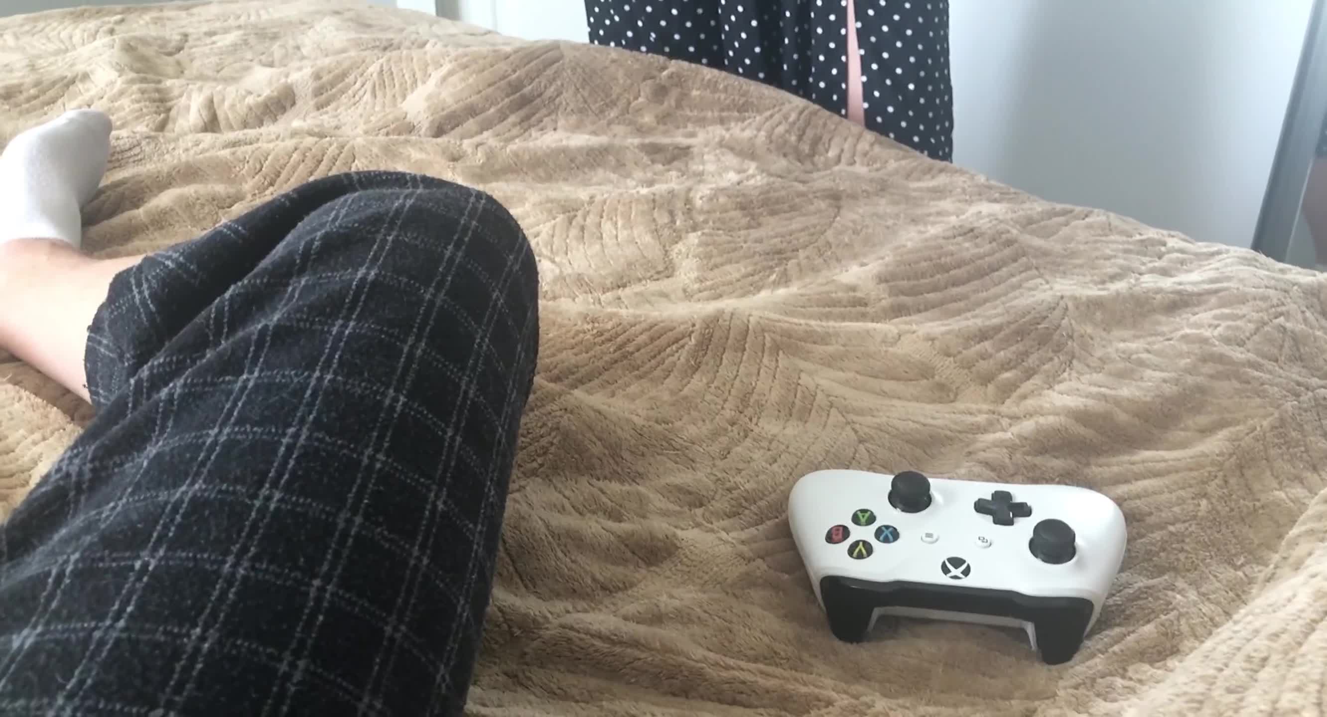 Step sister couldn't masturbate with gamepad and replaced it with her stepbrother's cock