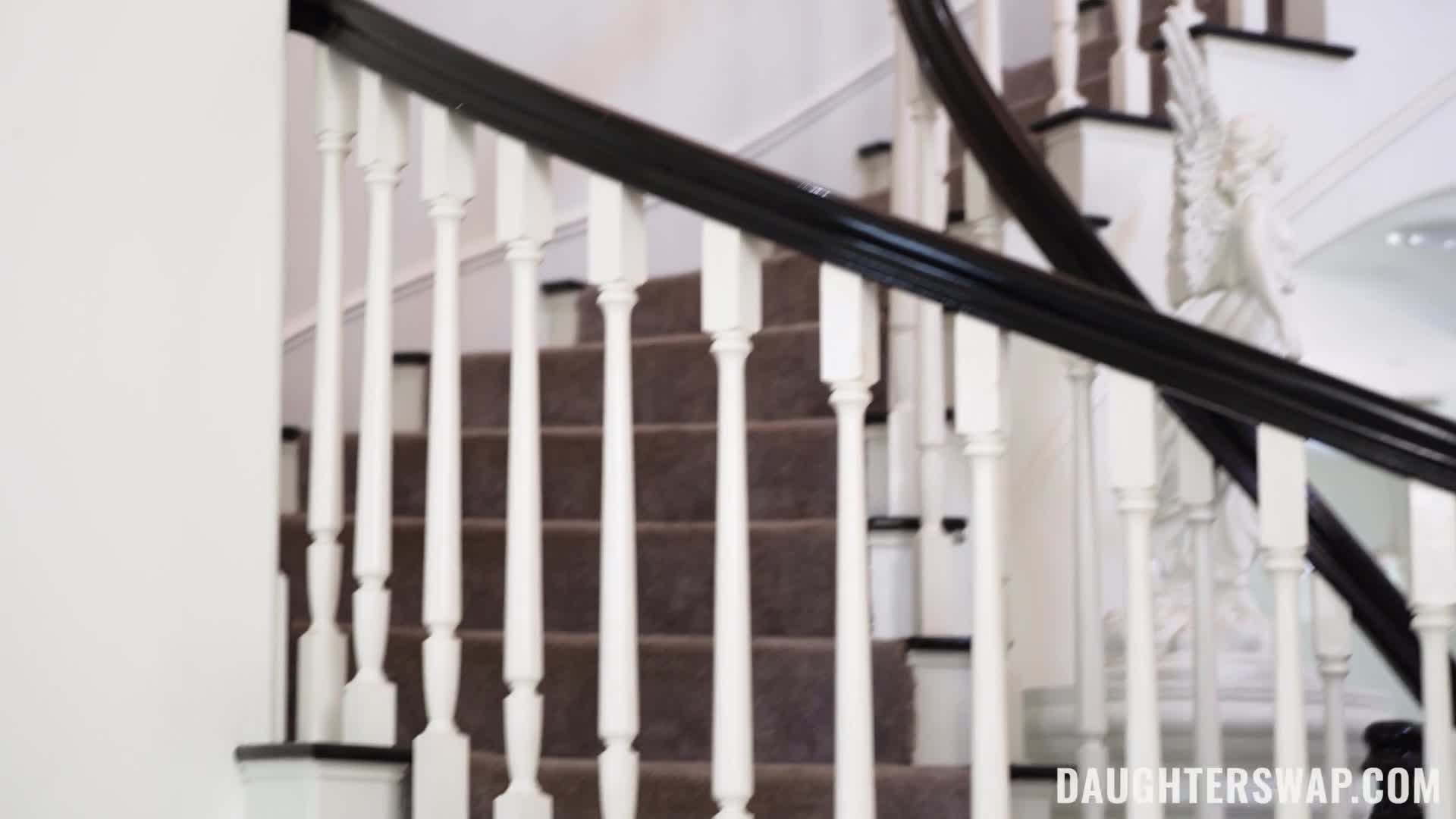 dsw.22.07.10.river.lynn.and.celestina.blooms.bad.grades