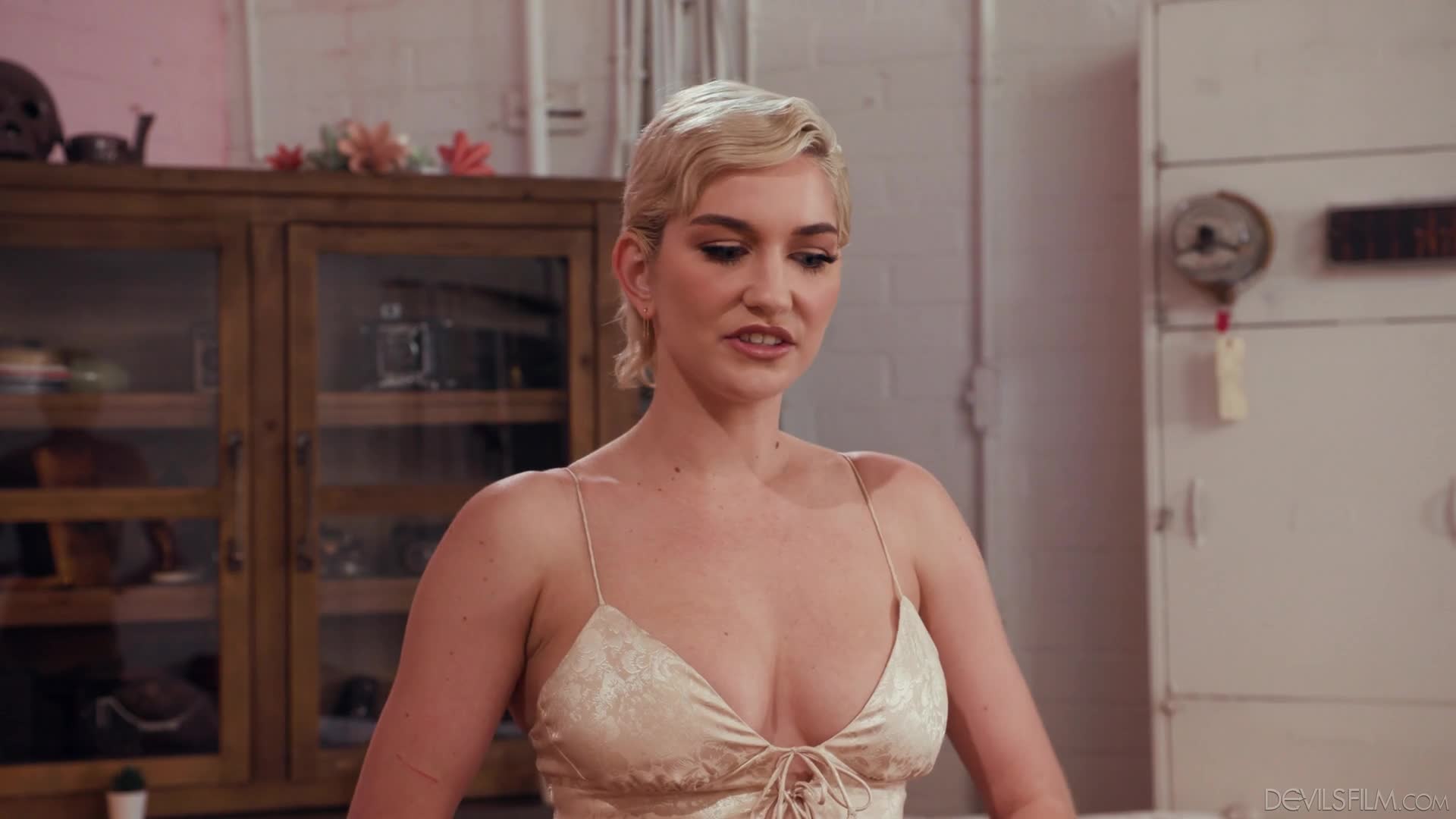 devilsfilm.21.05.25.honey.gold.and.skye.blue.my.neighbors.a.lesbo