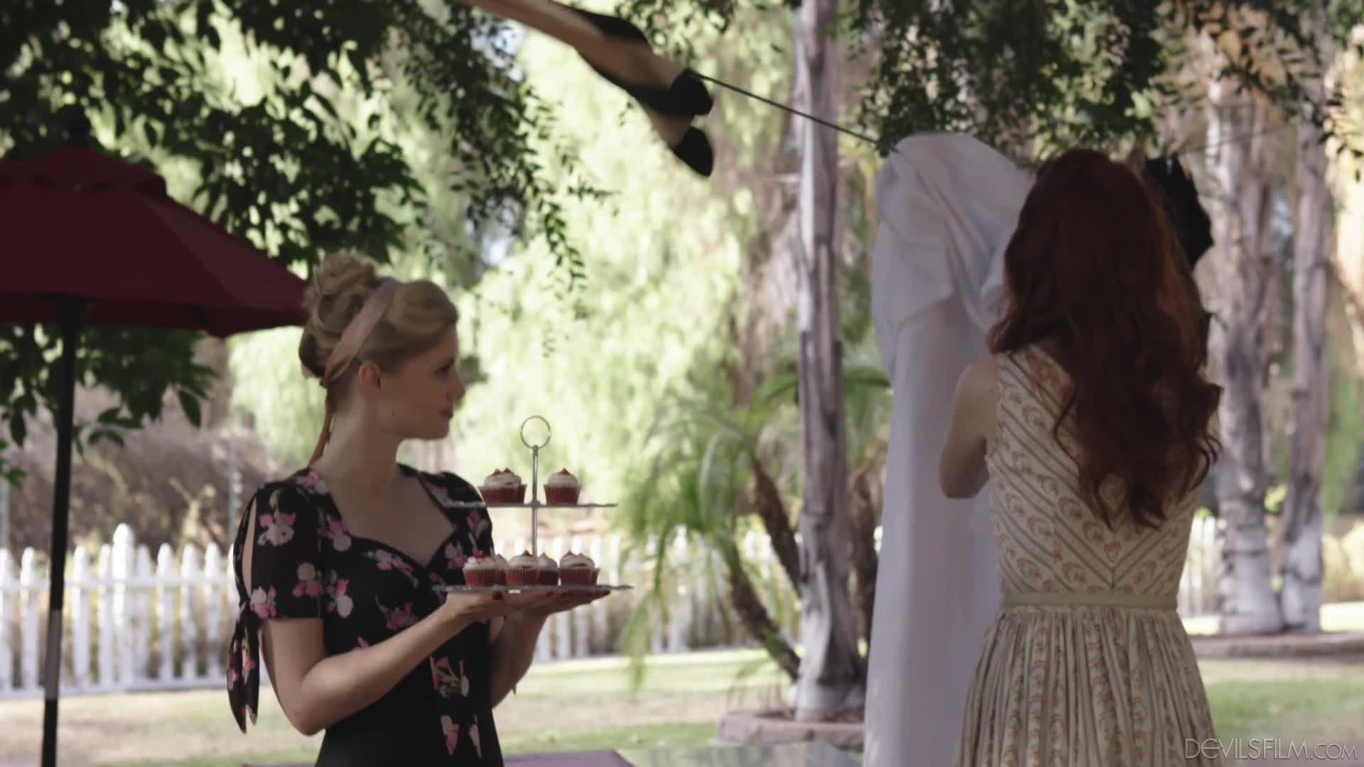 narcos-dvf-22-07-11-charlotte-stokely-and-maya-kendrick-pretty-dirty-girls-1080p