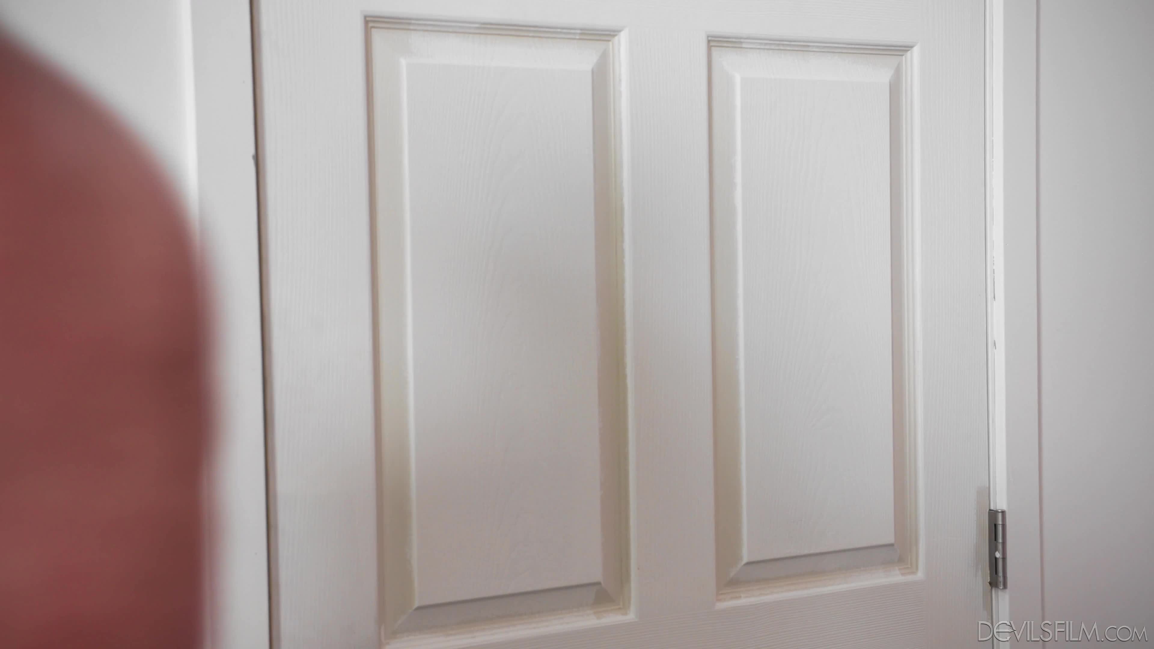 narcos-dvf-21-01-08-spencer-bradley-horny-old-men-5-2160p