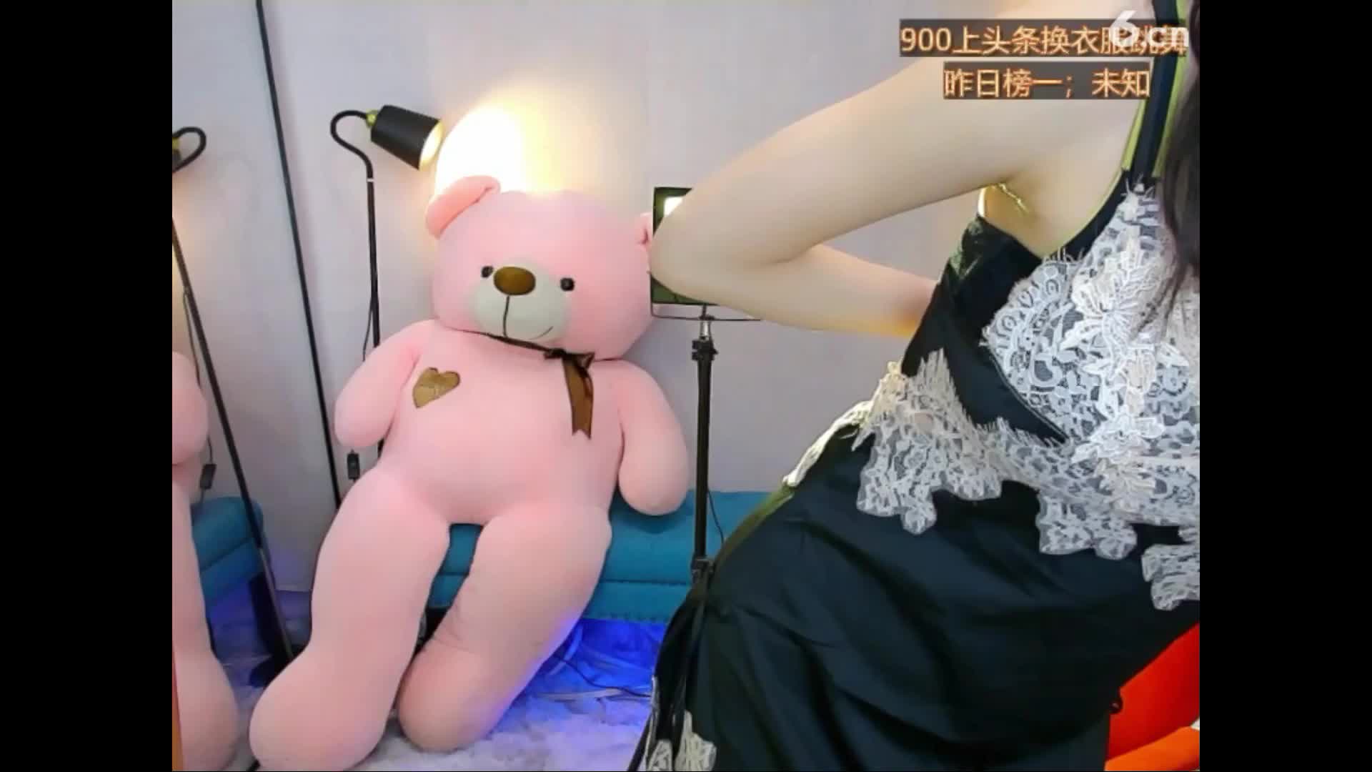 六间房-黎小胖_2022-02-19-2224_02-19-2237_黎小胖的直播间 (2)