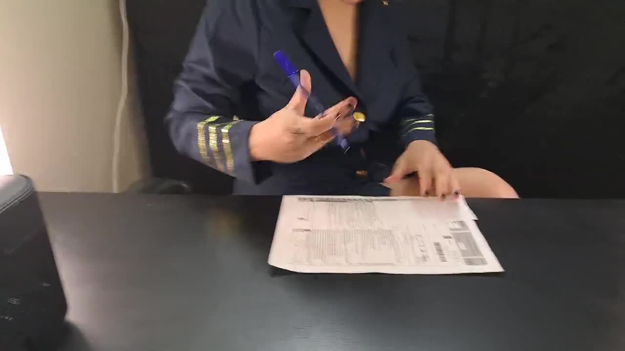 0040 - Married flight attendant gets fucked during body inspection (63dc08eb4e3d2)