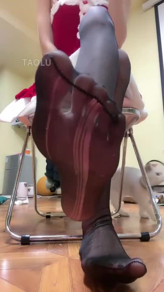 【音音S】085第一视角-黑丝白丝裸足无线炸，花式吃精