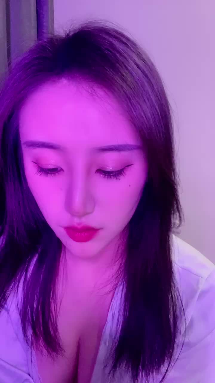 楠熙红绿灯裸足肉丝榨四波