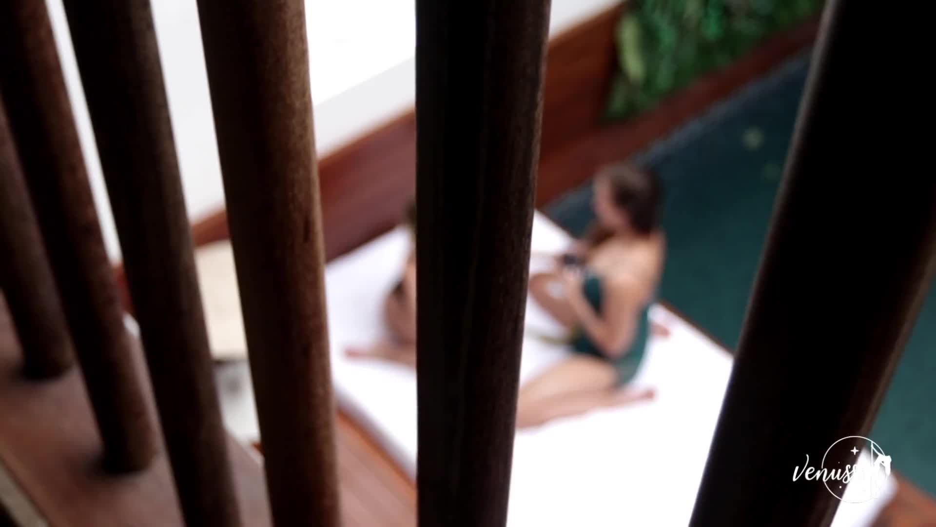 0005 - Loiras gostosas de buceta rosa no motel (5f027110bbf21)