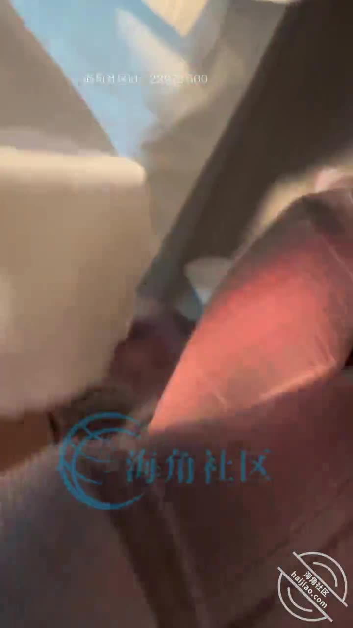 《原创》（8）下 乱伦00后萝莉表妹 翘起蜜臀让我后入 奴性十足[高中表妹是我女友]