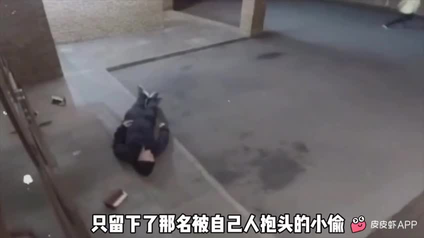 他不是卧龙，我觉得他是卧底吧