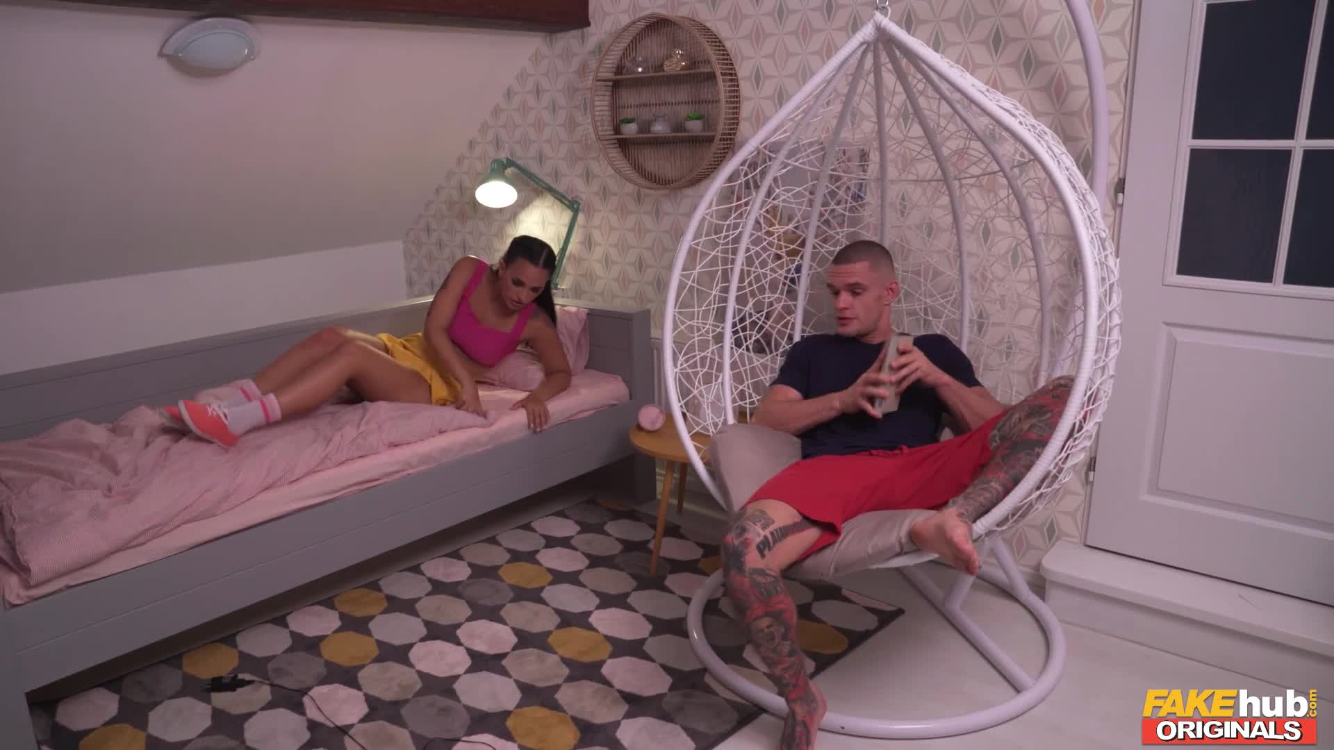 fakehuboriginals.21.11.29.claudia.bavel