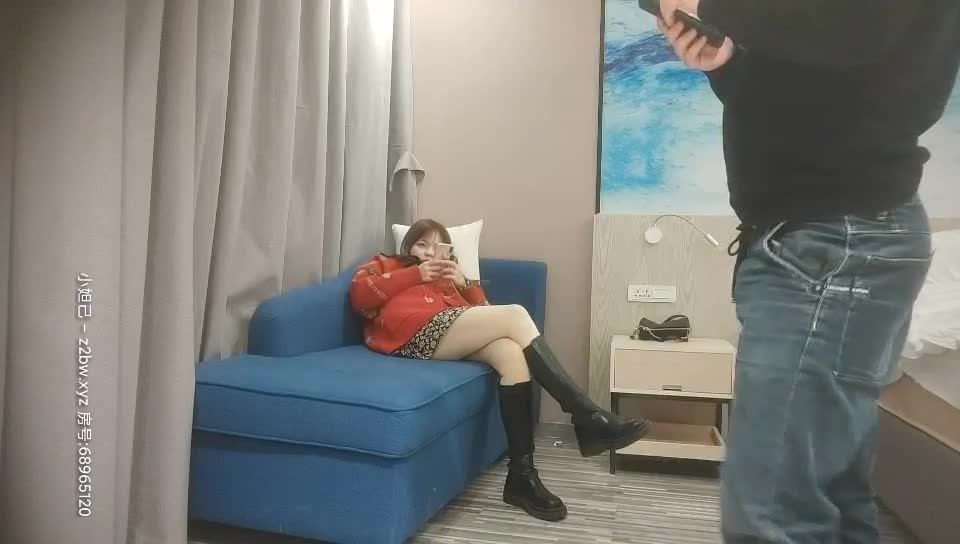 69探花12-24叫个外围少妇装学生