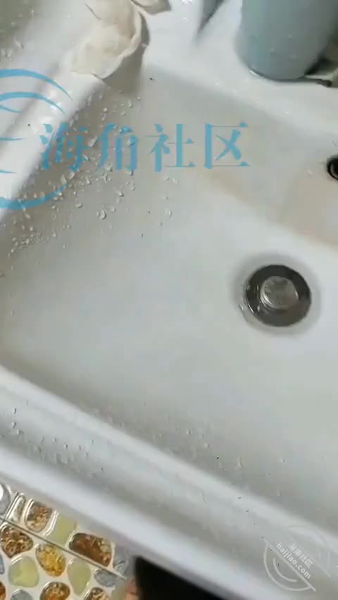 妈妈97。黑丝，肛塞齐上阵。骚逼，屁眼双洞齐入。又把老妈干哭，32分钟…[披风少年爱老妈]