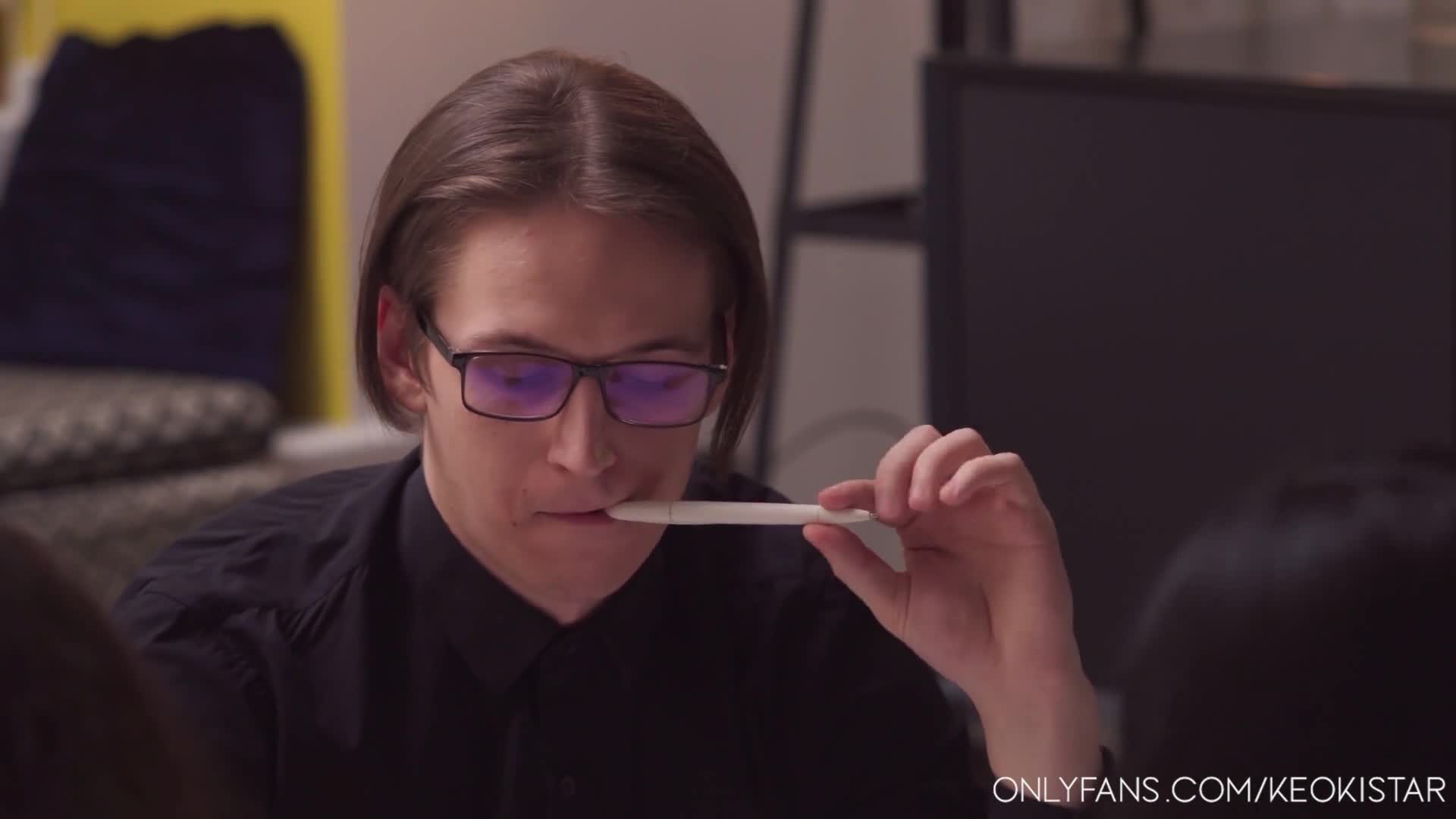 0058 - Nerdy boy was caught masturbating while preparing for exams (ph602d03cb3557c)