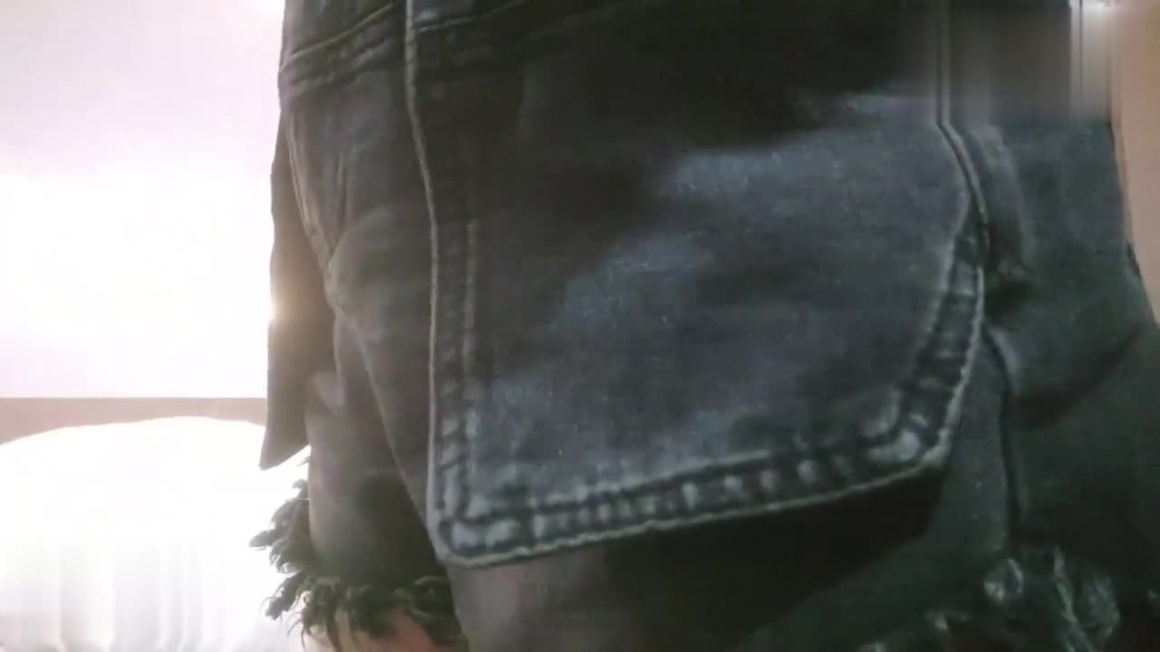 探花老王聊天软件附近的人约了一个幼儿园老师兼职酒店开房逼紧水多各姿势抽插很享受性爱