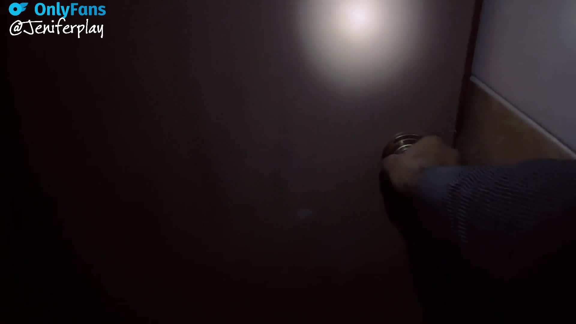 DEMONIO FOLLA A JOVEN HASTA SACARLE TODA LA LECHE Y LO SACRIFICA PARA SU DIOS! - jeniferplay (ph6345e373a83f5)