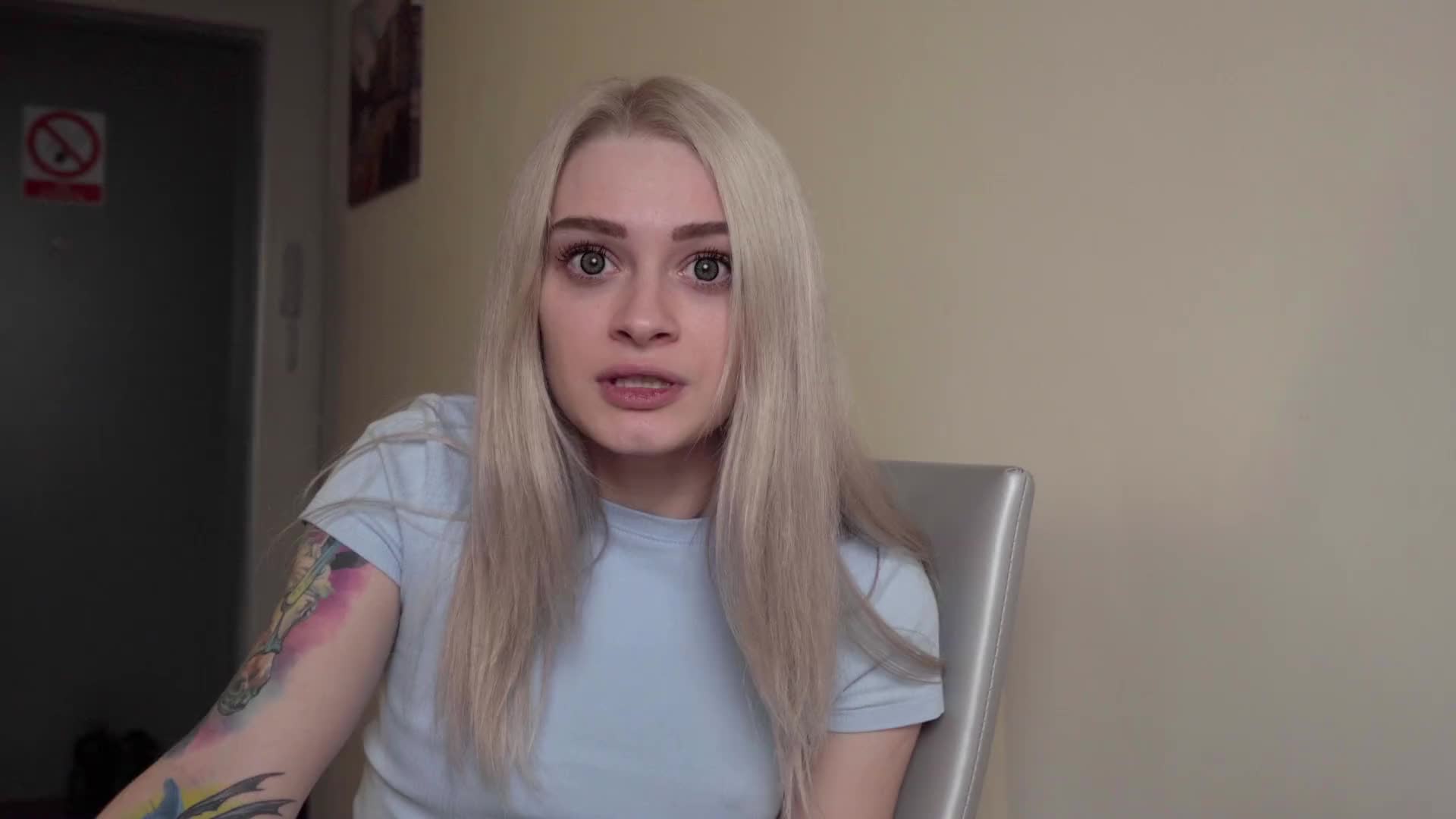 I wanted to kick my roommate out of the house, but I gave it in the ass (ph6383a3d0af3e8)