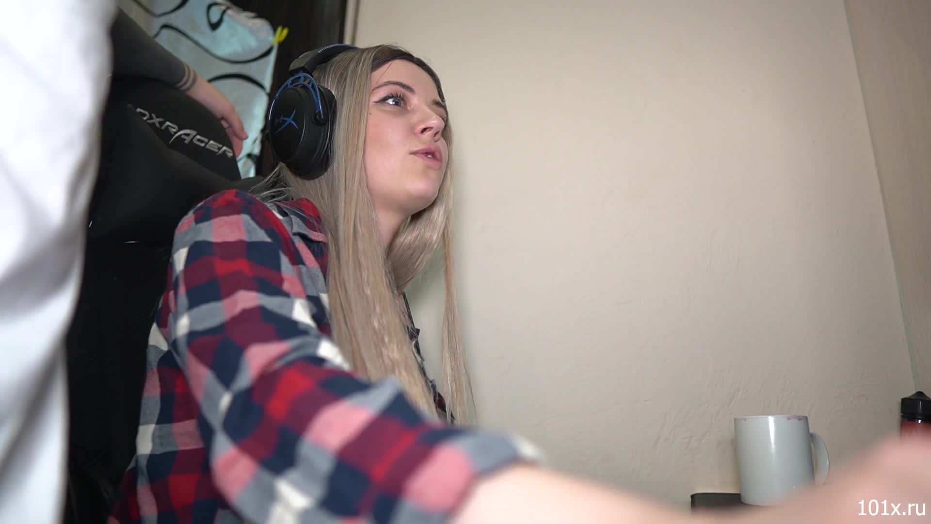 Трахнулись За Спиной У Жены - Belleniko (ph5e87a87f851d3)