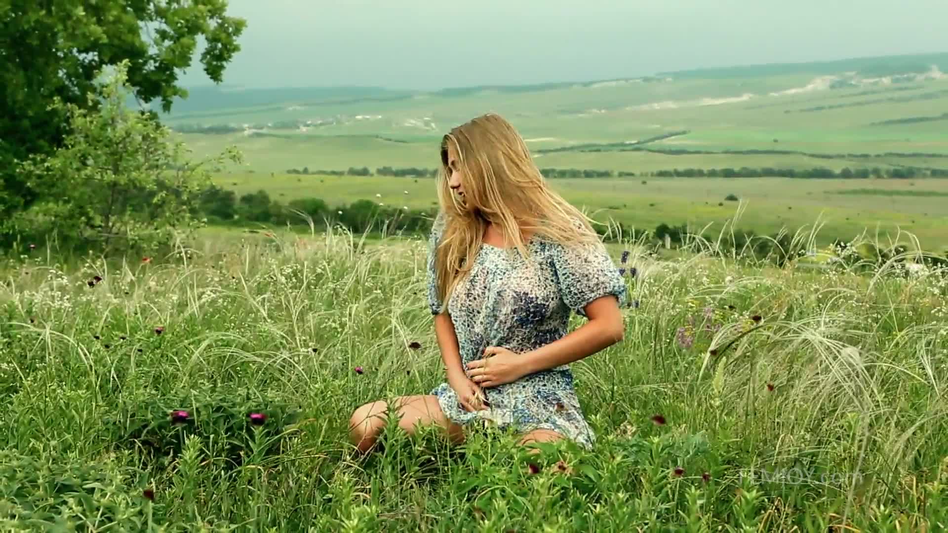 femjoy.16.03.06.april.e.spring