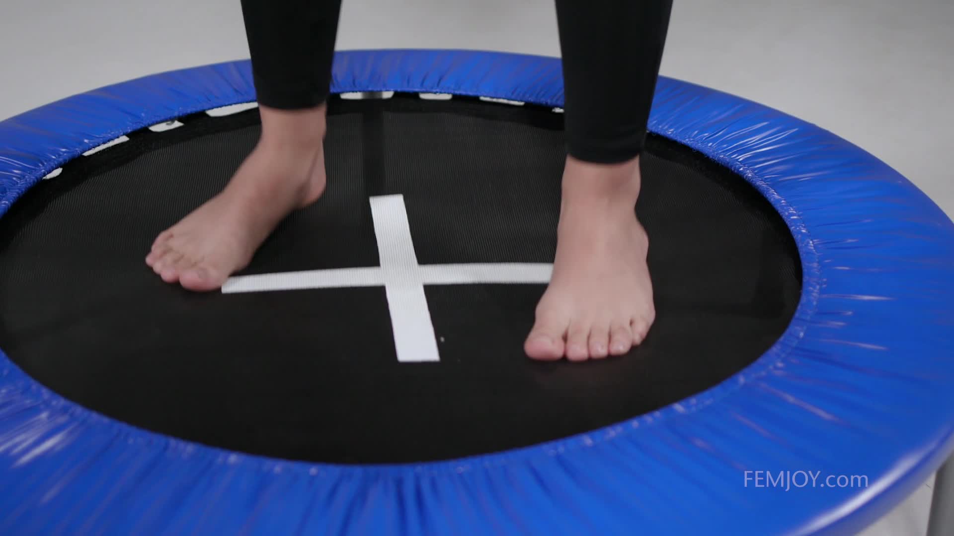 femjoy.19.06.08.angelina.s.floating-sample