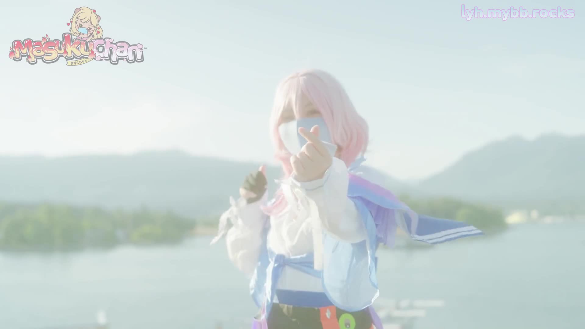 青春活力花季美少女〖MasukuChan〗cos装超敏感的白虎小嫩穴大鸡巴随便插几下就喷水了外语版