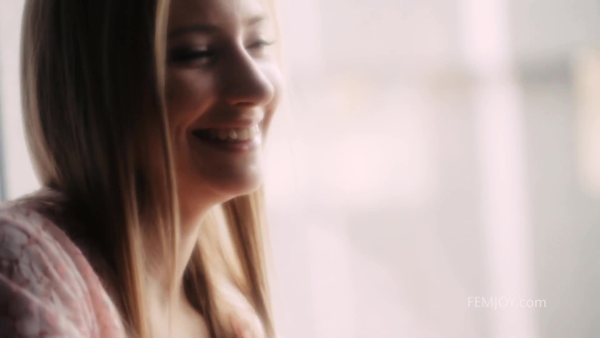 femjoy.17.02.19.alsu.and.vanessa.twosome