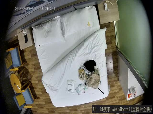 2023-09-03 上帝视角酒店摄像头偷拍流出 颜值高的苗条小嫩妹跟男友开房 上衣都没脱就开操 无套叫声好甜 这大白屁股