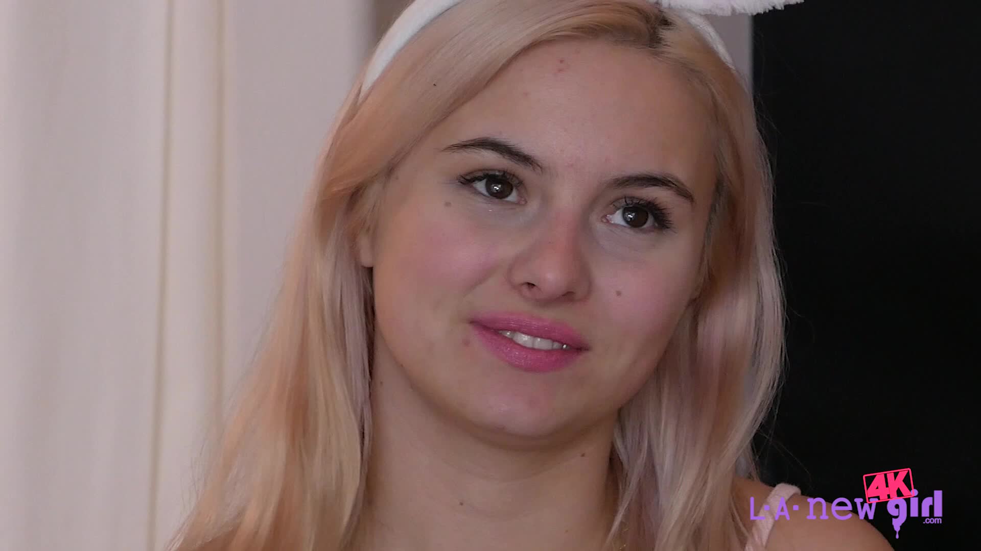 lang.20.03.14.aria.banks.sex.talk-sample