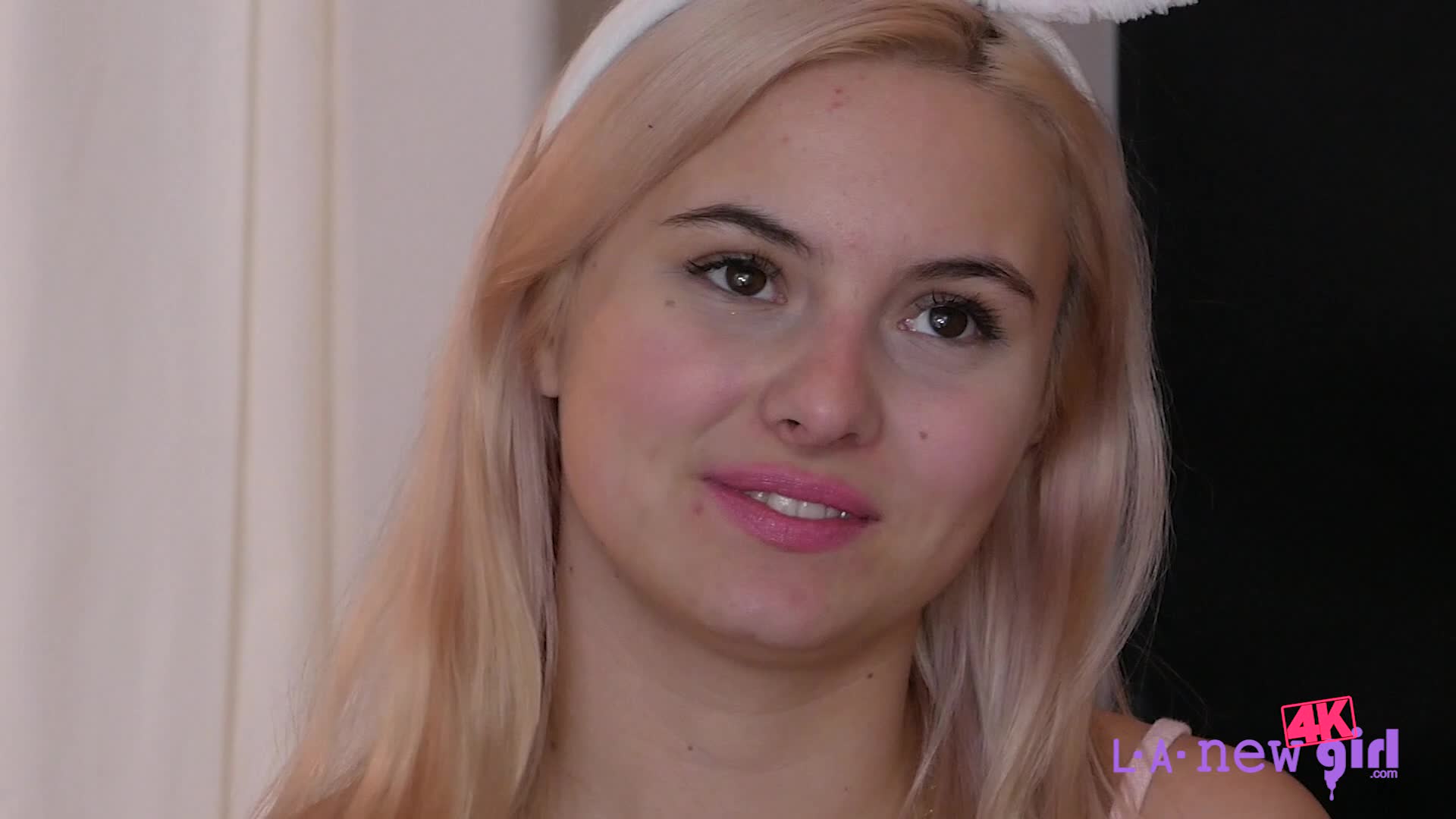 lang.20.03.14.aria.banks.sex.talk