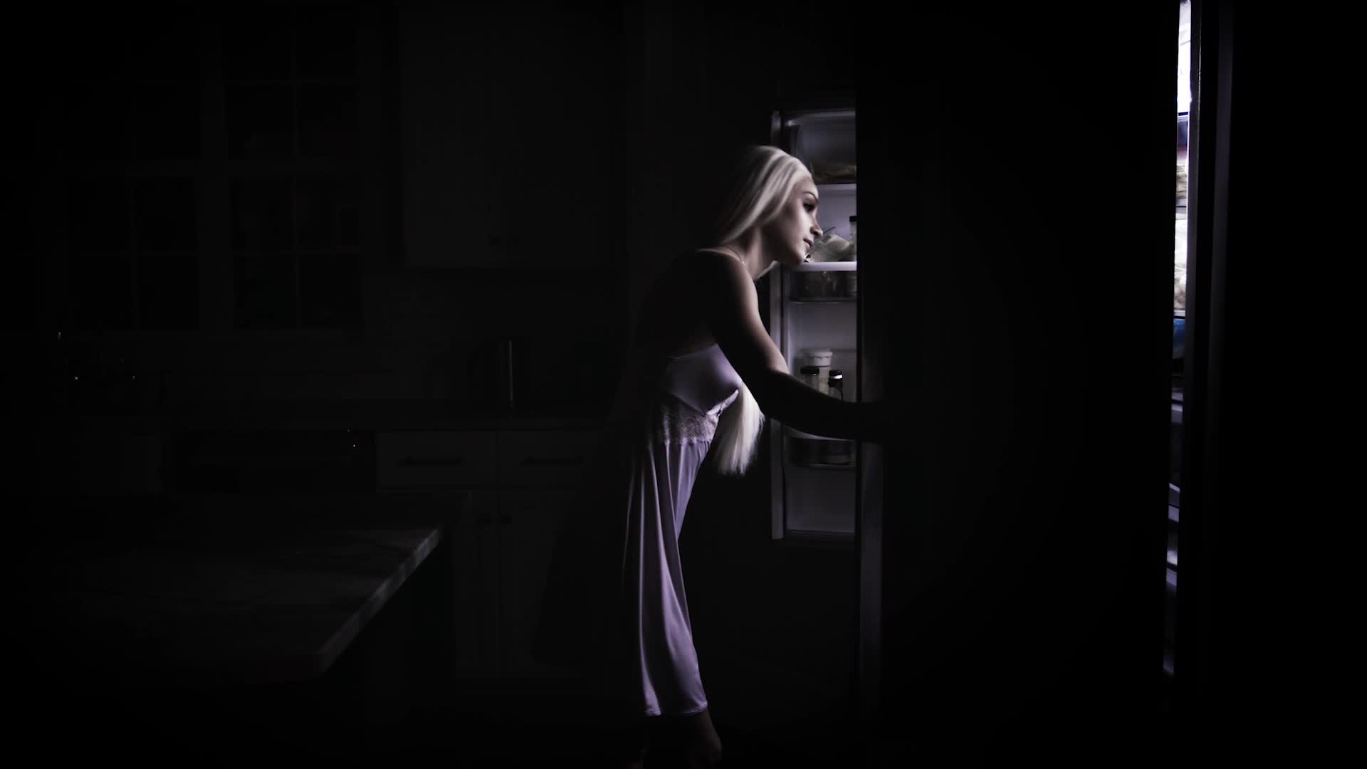 missax.18.08.14.britney.light.emma.hix.and.penny.pax.insomniac