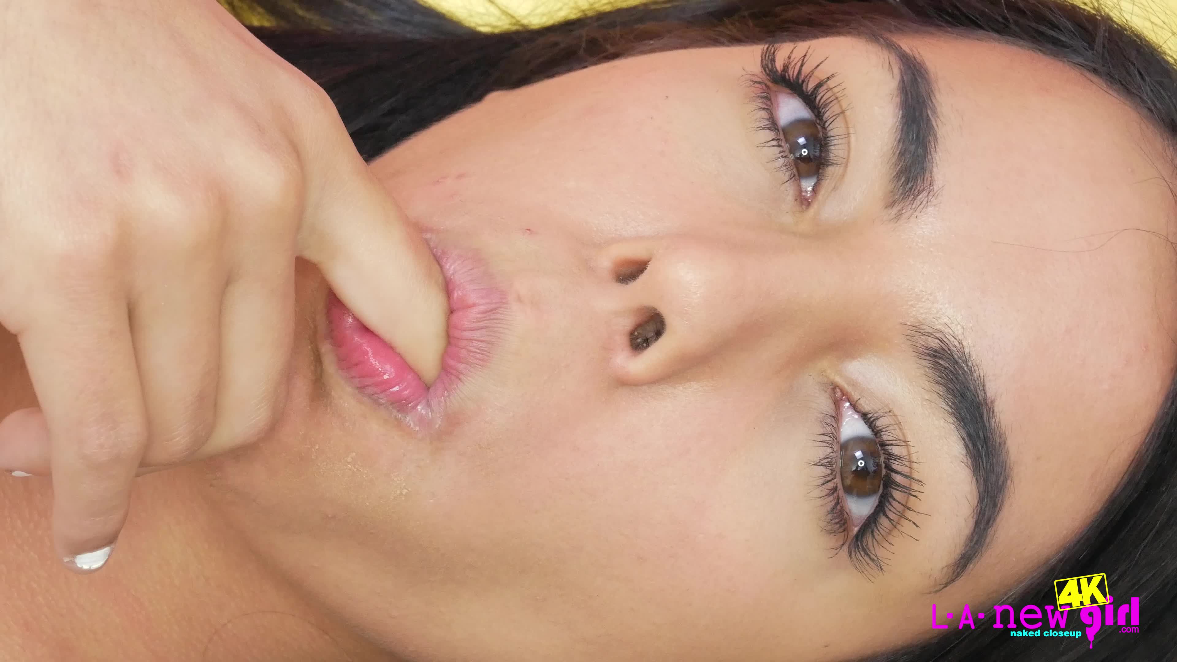 lang.20.04.19.rachel.rivers.naked.closeup