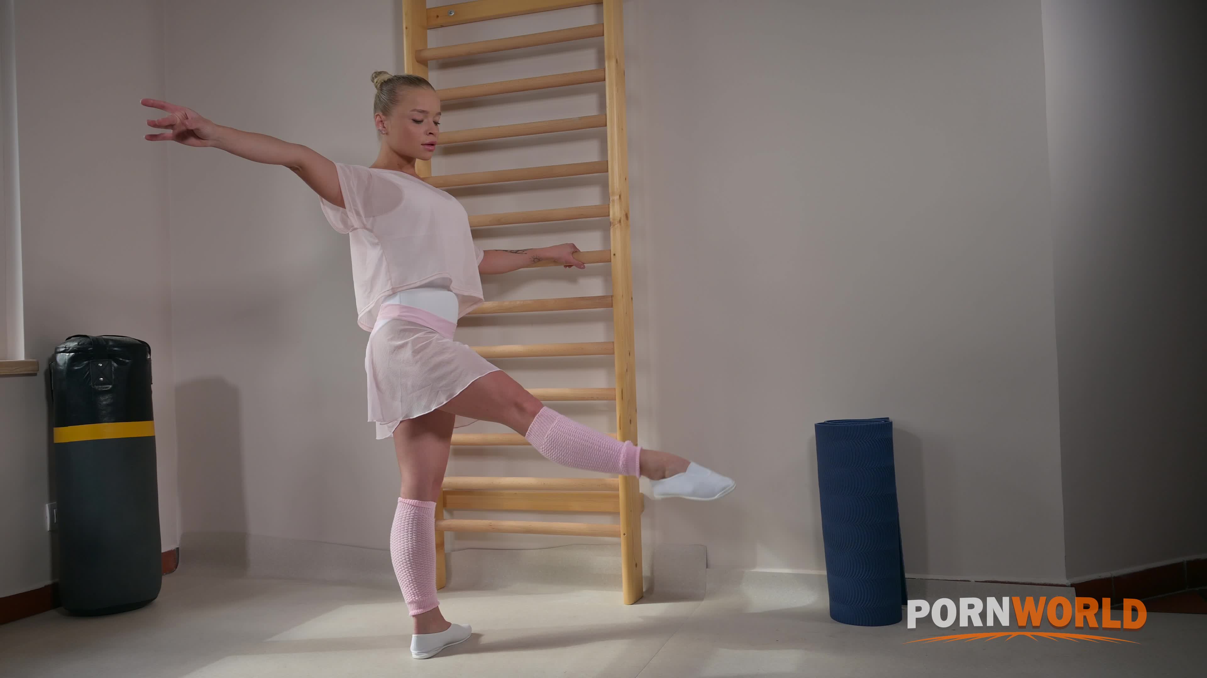 pornworld.23.12.30.alexa.flexy.4k