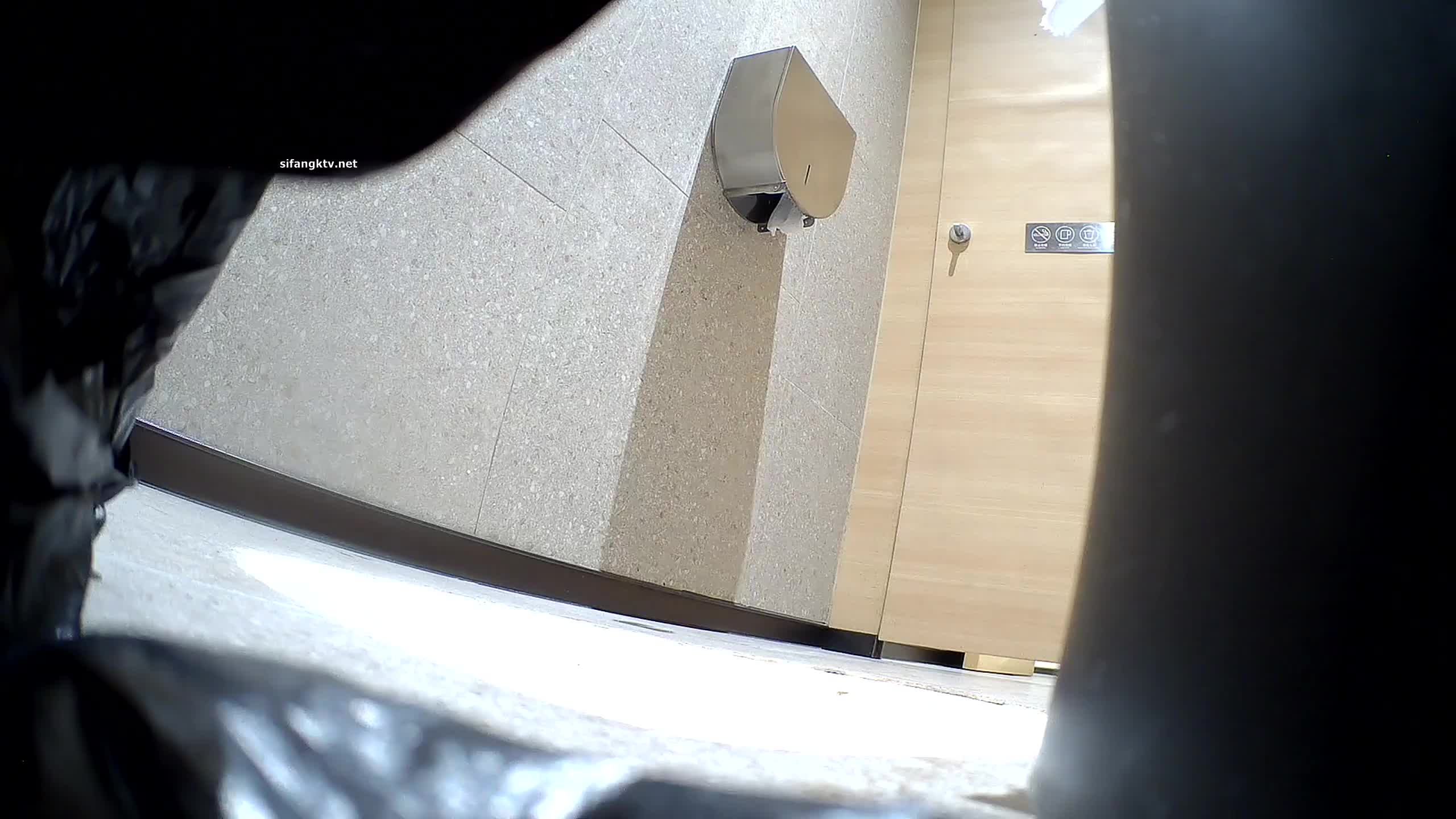 20230924021204_000037.mp4