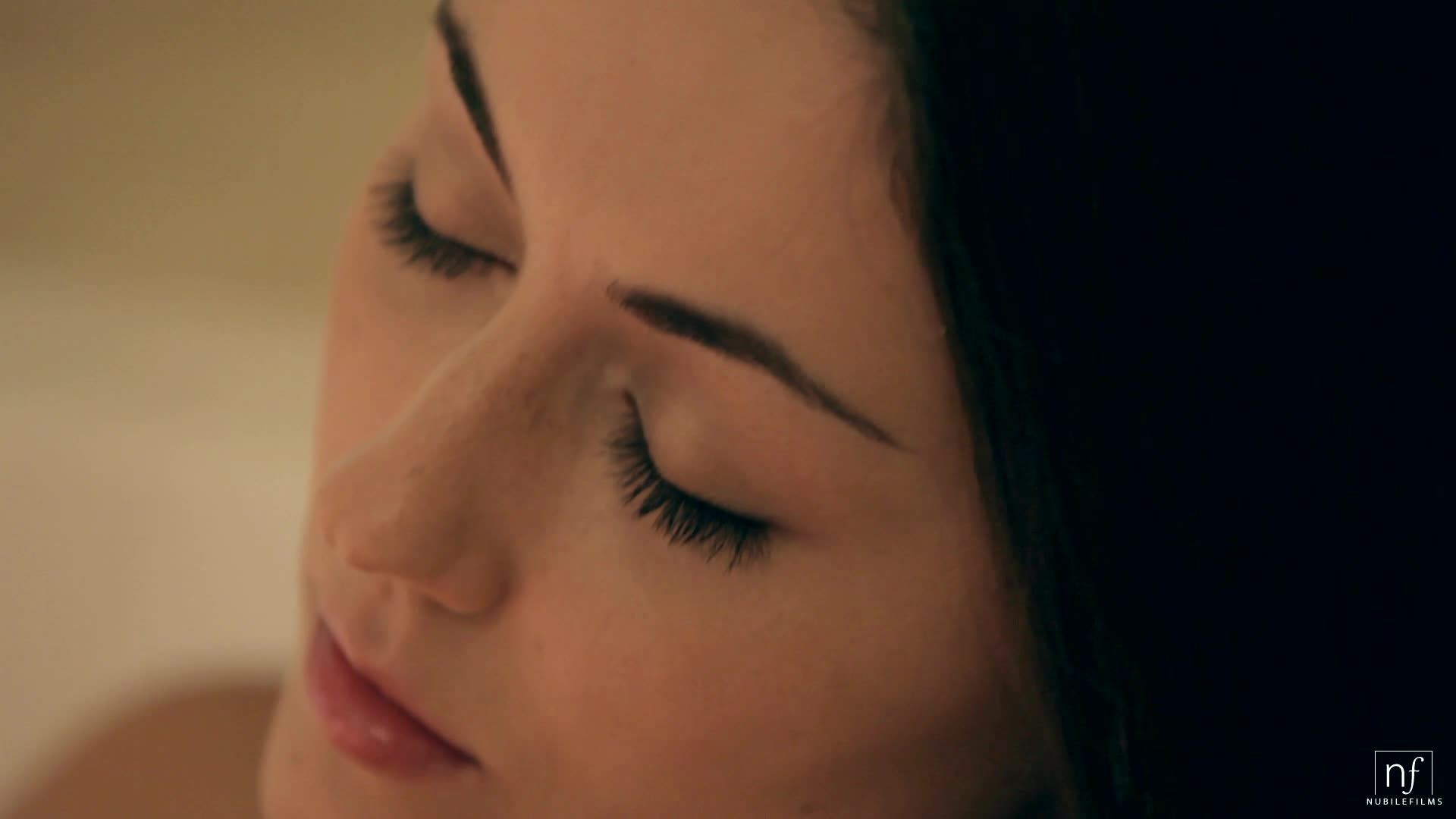 nubilef.15.01.10.iwia.come.a.little.closer-sample