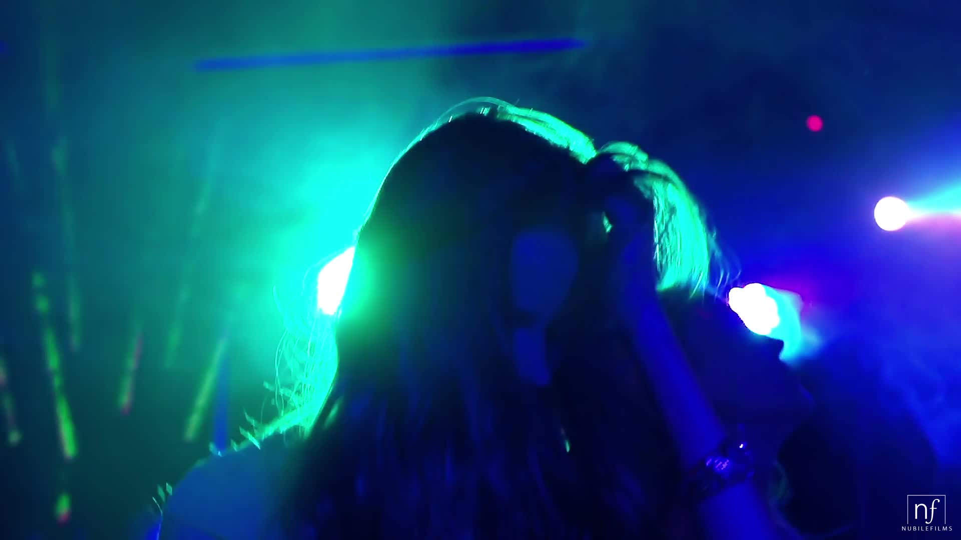 nubilefilms.20.06.05.bella.rolland.and.tallie.lorain.high.rollers