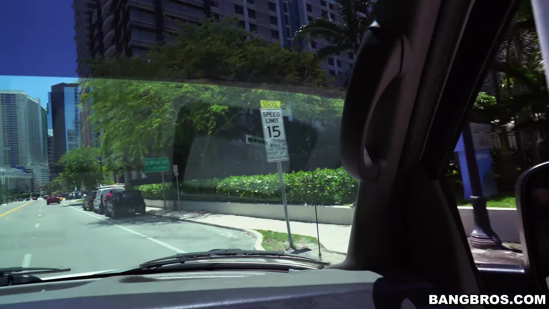 2048.cc@bangbus.16.07.13.blaire.ivory.1080p.hevc.x265.prt