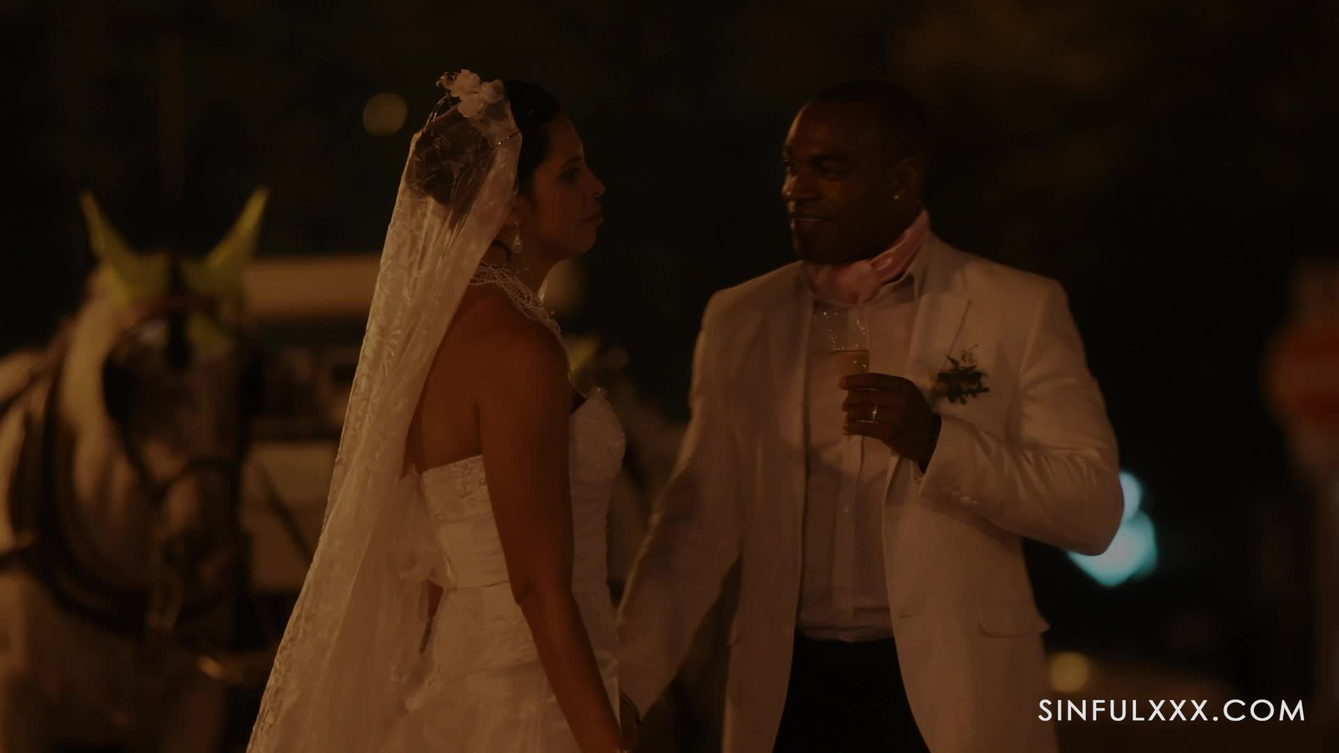 sinful.20.10.27.kira.queen