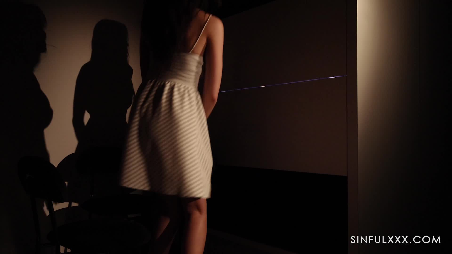 sinful.23.06.16.scarlett.alexis.and.anna.de.ville